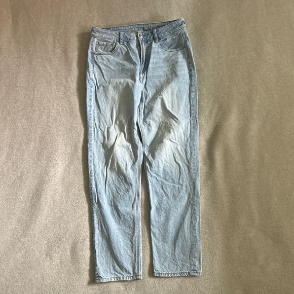 American Eagle mom jean - Picture 1 of 3
